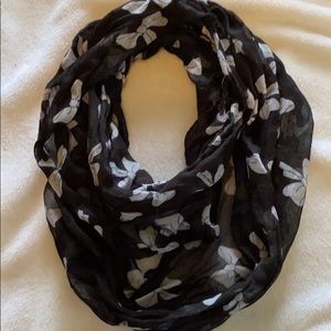 Infinity scarf
